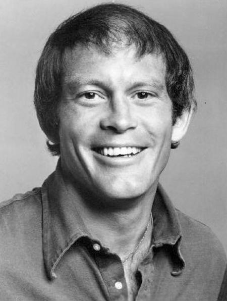 Max Gail Max Gail